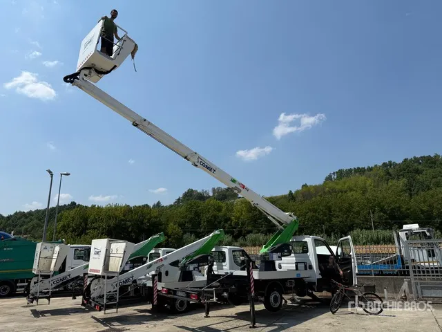 2021 Comet 20 m on 2021 Iveco Daily 35-140 Bucket Truck