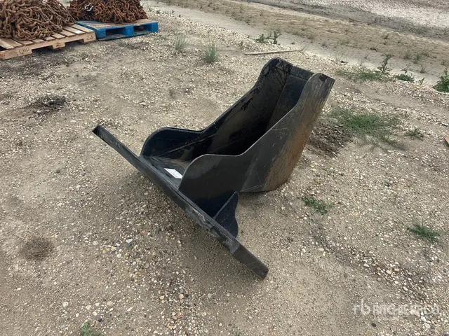 12 in Q/C Trench Skid Steer Bucket
