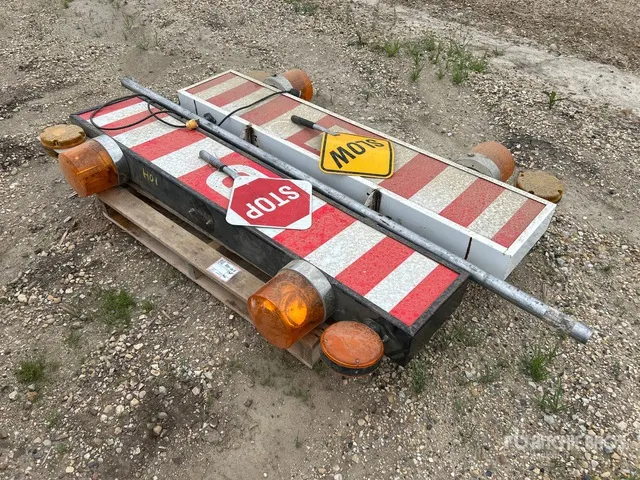 Quantity of Pilot Car Sign