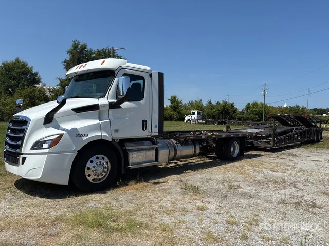 2024 Freightliner Cascadia 116 4x2 Car Carrier Truck