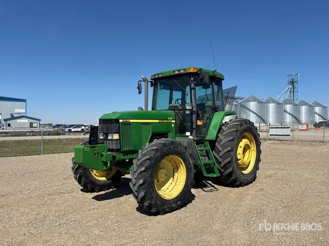 2001 John Deere 7210 4WD Tractor