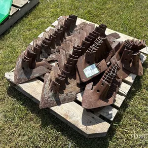 Quantity of Cultivator Shovels