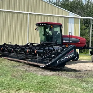 2010 Westward M100 35 ft Swather Windrower