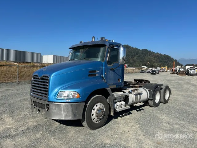 2013 Mack CXU613 6x4 T/A Day Cab Truck Tractor