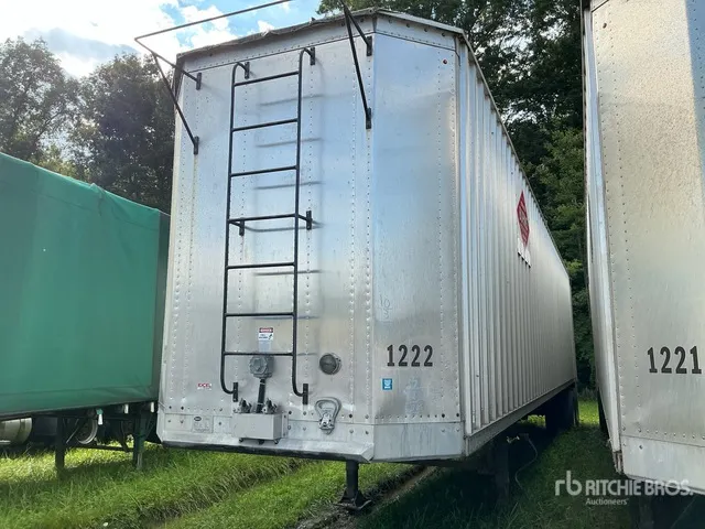 2018 Pitts CV45 45 ft T/A Chip Trailer