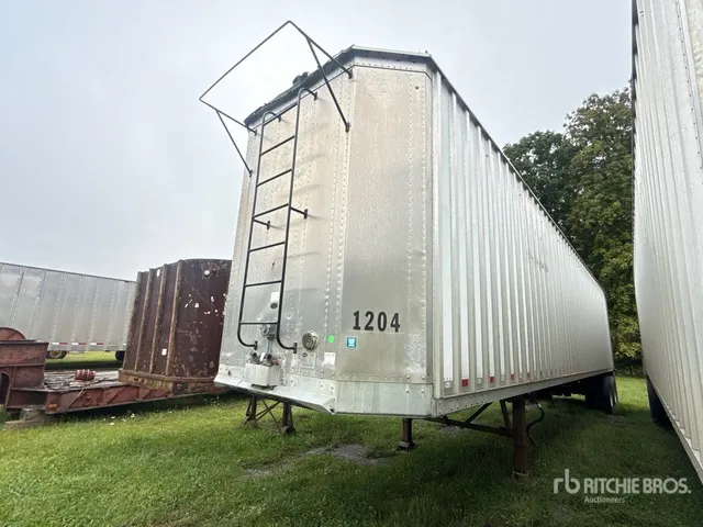 2016 Pitts CV45 45 ft x 96 in T/A Chip Trailer