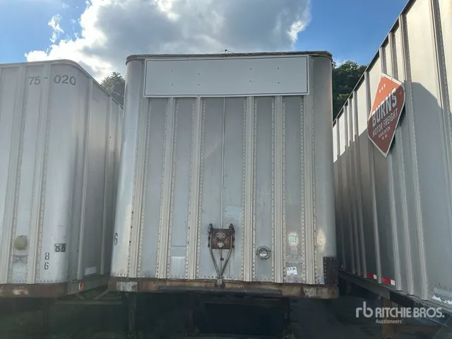 1973 Fruehauf 40 ft Van Trailer
