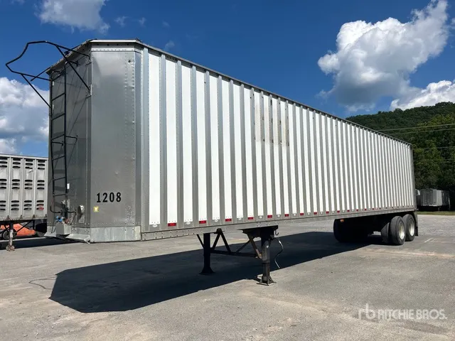 2016 Pitts CV45 45 ft x 96 in T/A Chip Trailer