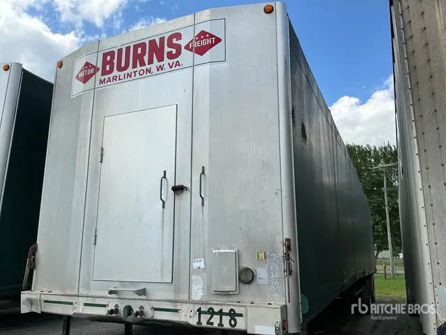 2017 MAC TNAR48AA 48 ft T/A Flatbed Trailer