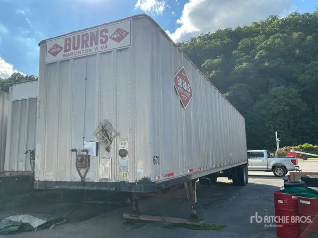 1977 Fruehauf 40 ft Van Trailer