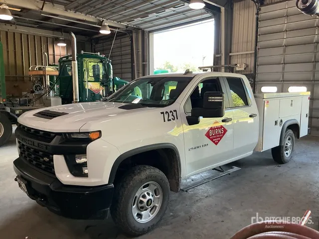 2020 Chevrolet Silverado 2500 4x4 Extended Cab Pickup
