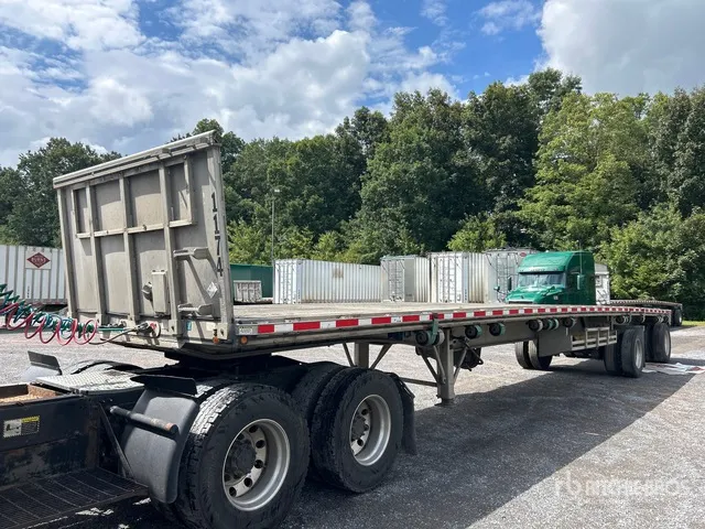 2015 East BST II 48 ft T/A Spread Axle Flatbed Trailer
