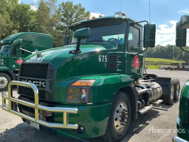 2022 Mack Anthem AN64T T/A Day Cab Truck Tractor
