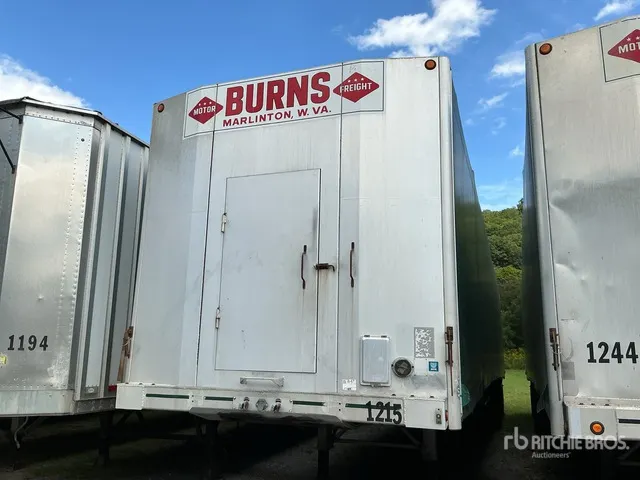 2017 MAC TNAR48AA 48 ft T/A Flatbed Trailer