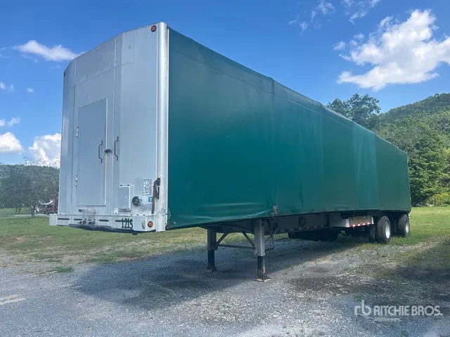 2017 MAC TNAR48AA 48 ft T/A Spread Axle Curtain Side Trailer