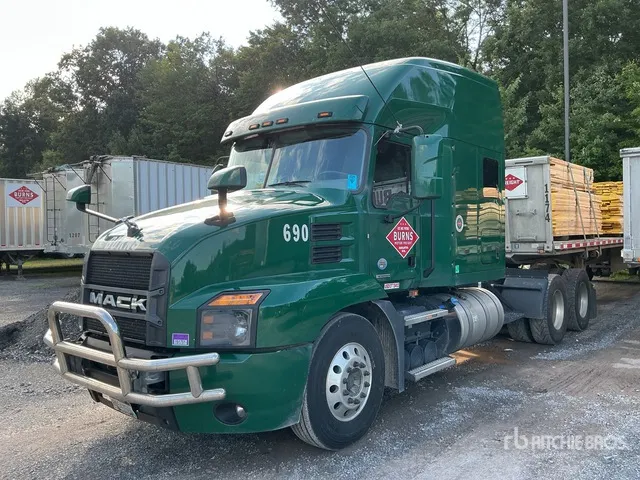 2024 Mack Anthem AN64T T/A Sleeper Truck Tractor