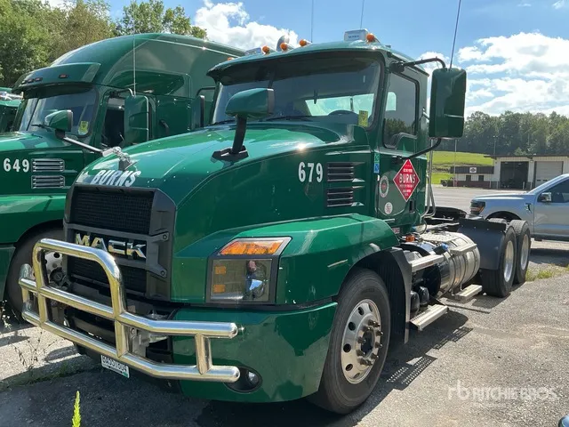 2022 Mack Anthem AN64T T/A Day Cab Truck Tractor