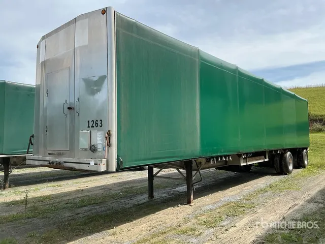 2021 MAC TNAR48AA 48 ft T/A Spread Axle Curtain Side Trailer