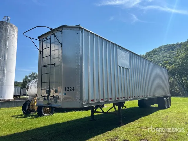 2018 Pitts CV45 45 ft x 96 in T/A Chip Trailer