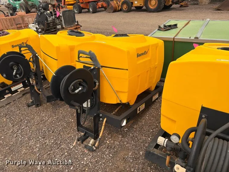 SnowEx VSS-1000 sprayer
