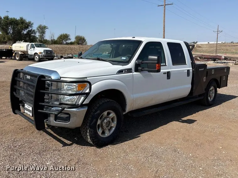 2015 Ford F250 Super Duty Crew Cab flatbed pickup truck