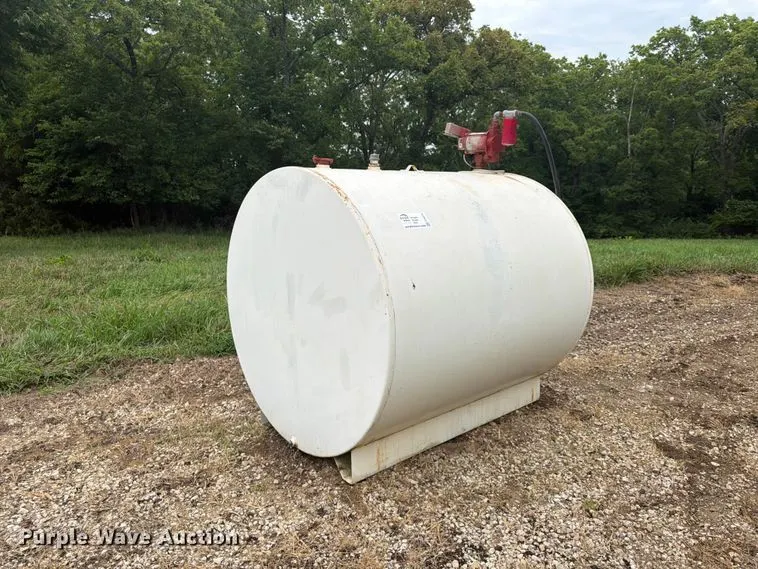 1,000 gallon diesel fuel tank
