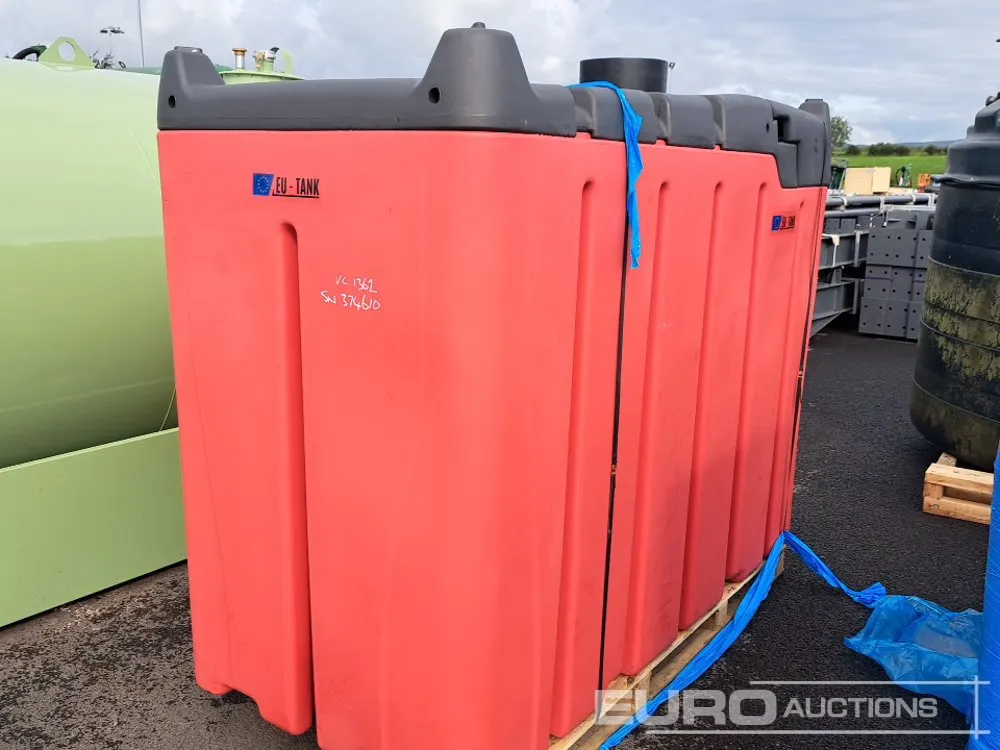 Unused Emiliana Serbatoi GIANTANK GT33 3300L Fuel Bowser