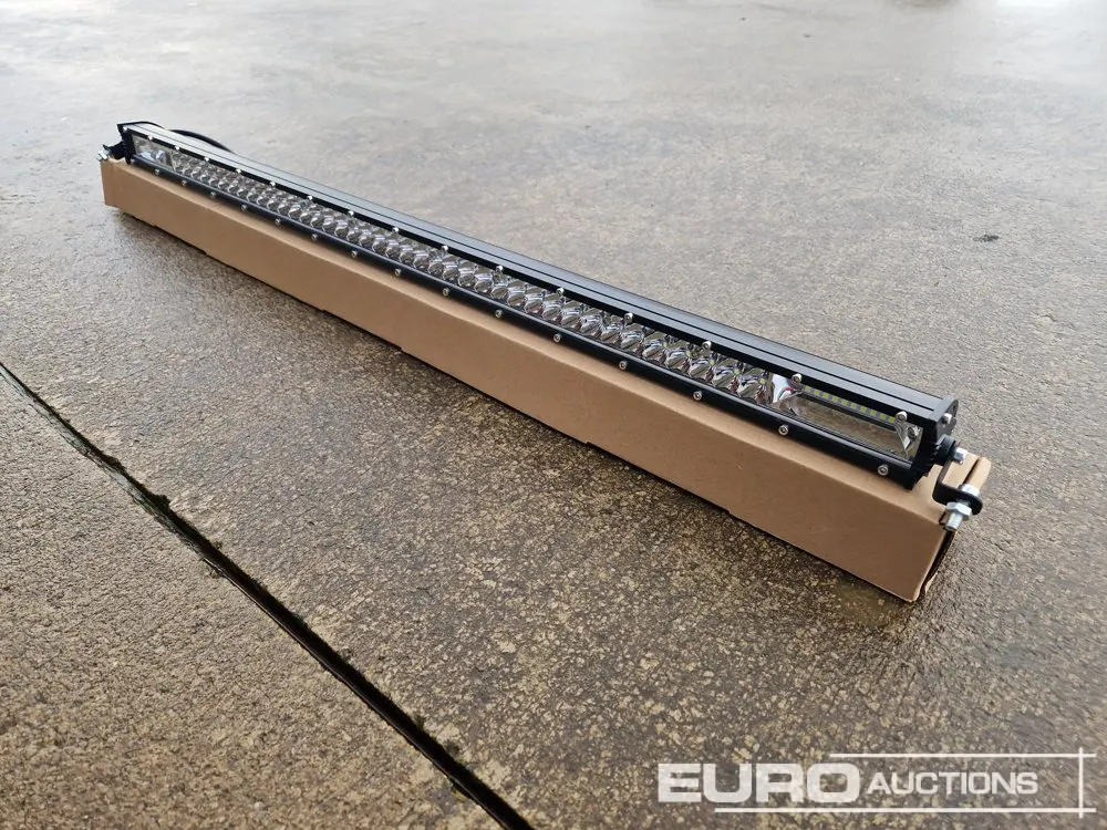Unused 32" 300W Combo Beam LED Light Bar, Mounting Brackets, IP68 Waterproof