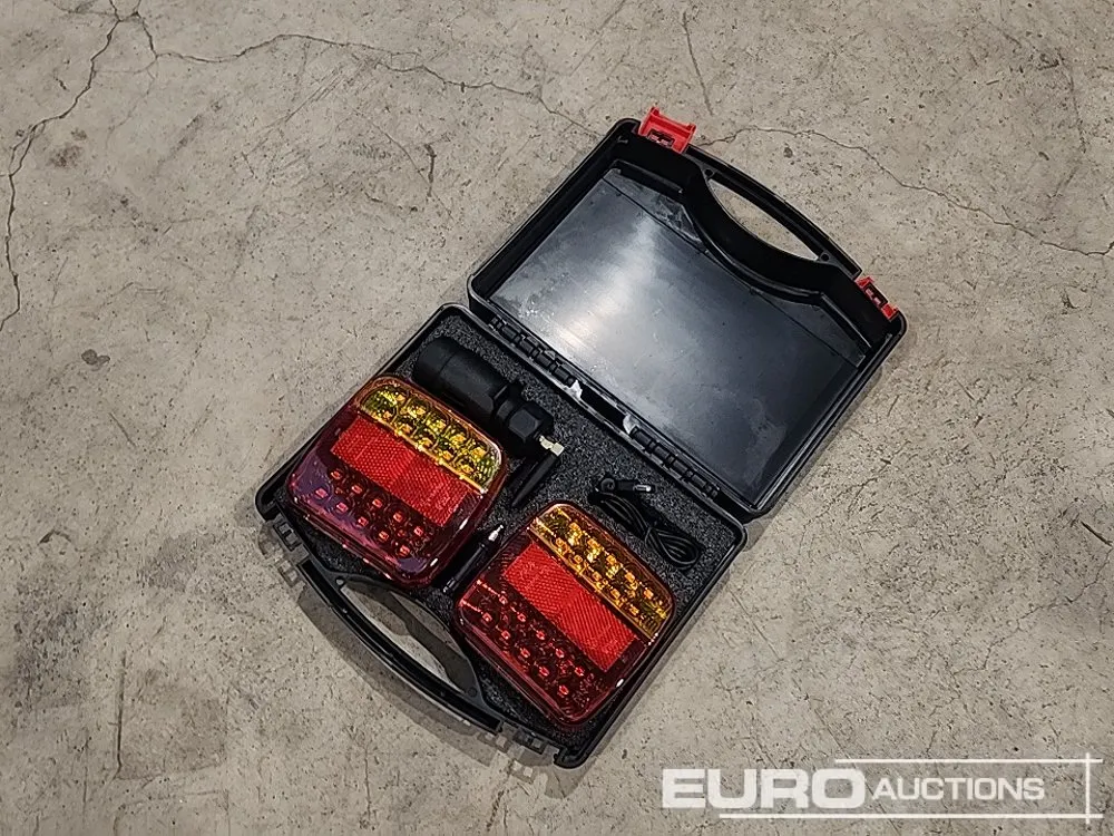 Unused Wireless Magnetic Trailer Lights