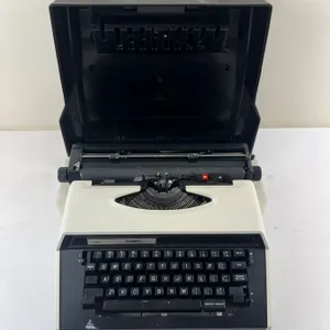 Sears Celebrity Typewriter