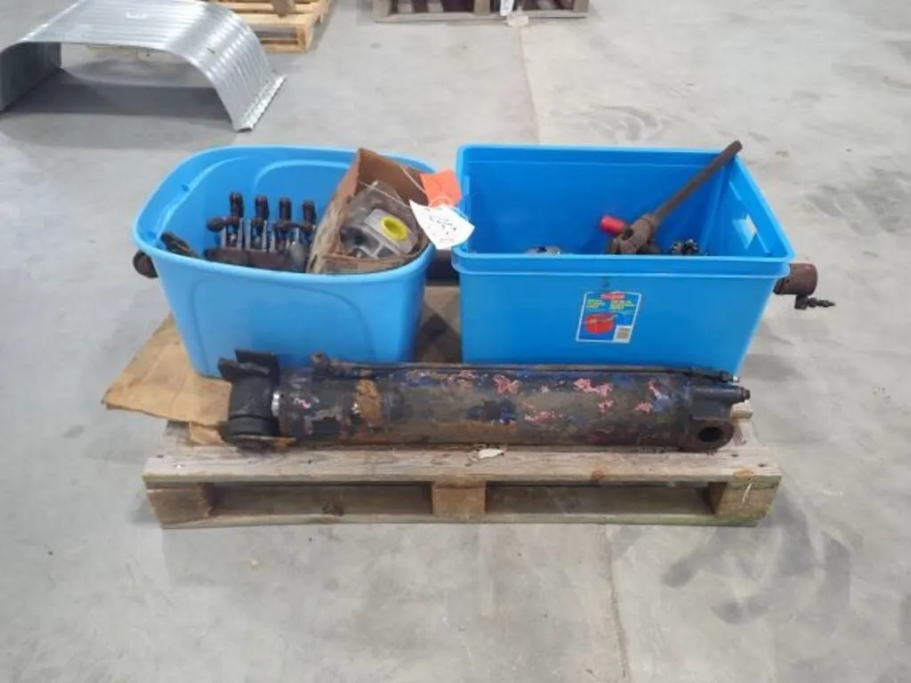 Qty Of Hydraulic Parts