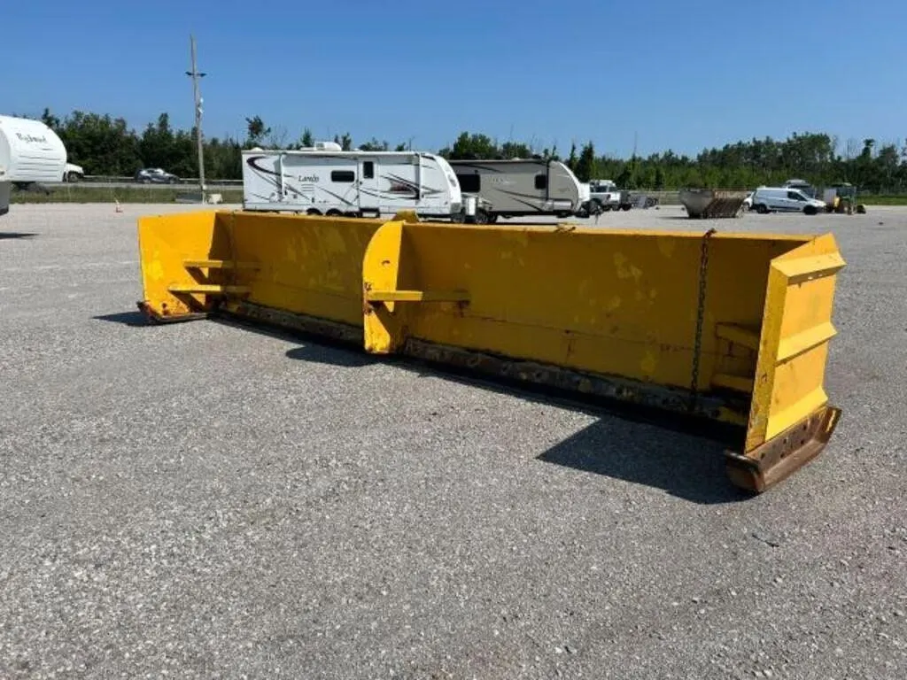 20 Ft Bucket Mount Snow Pusher