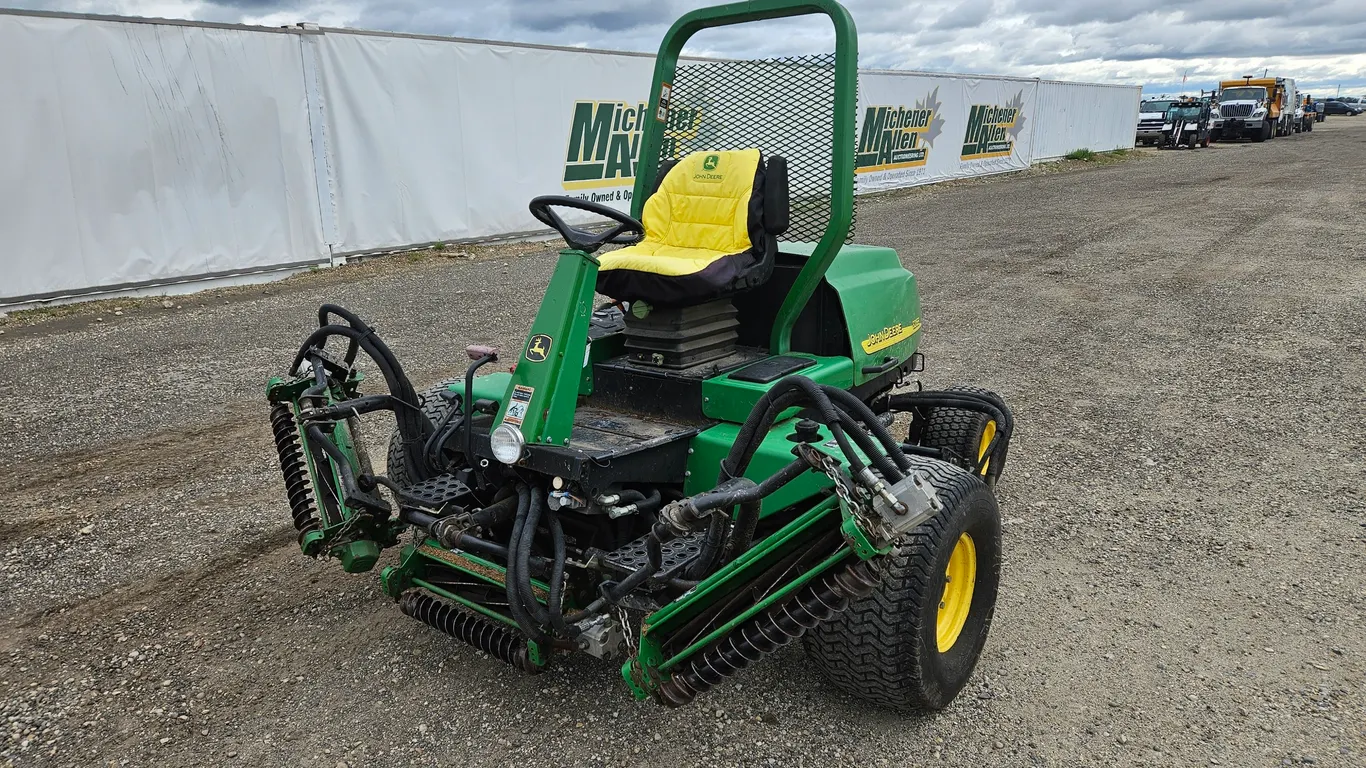2003 John Deere 3215B Mower