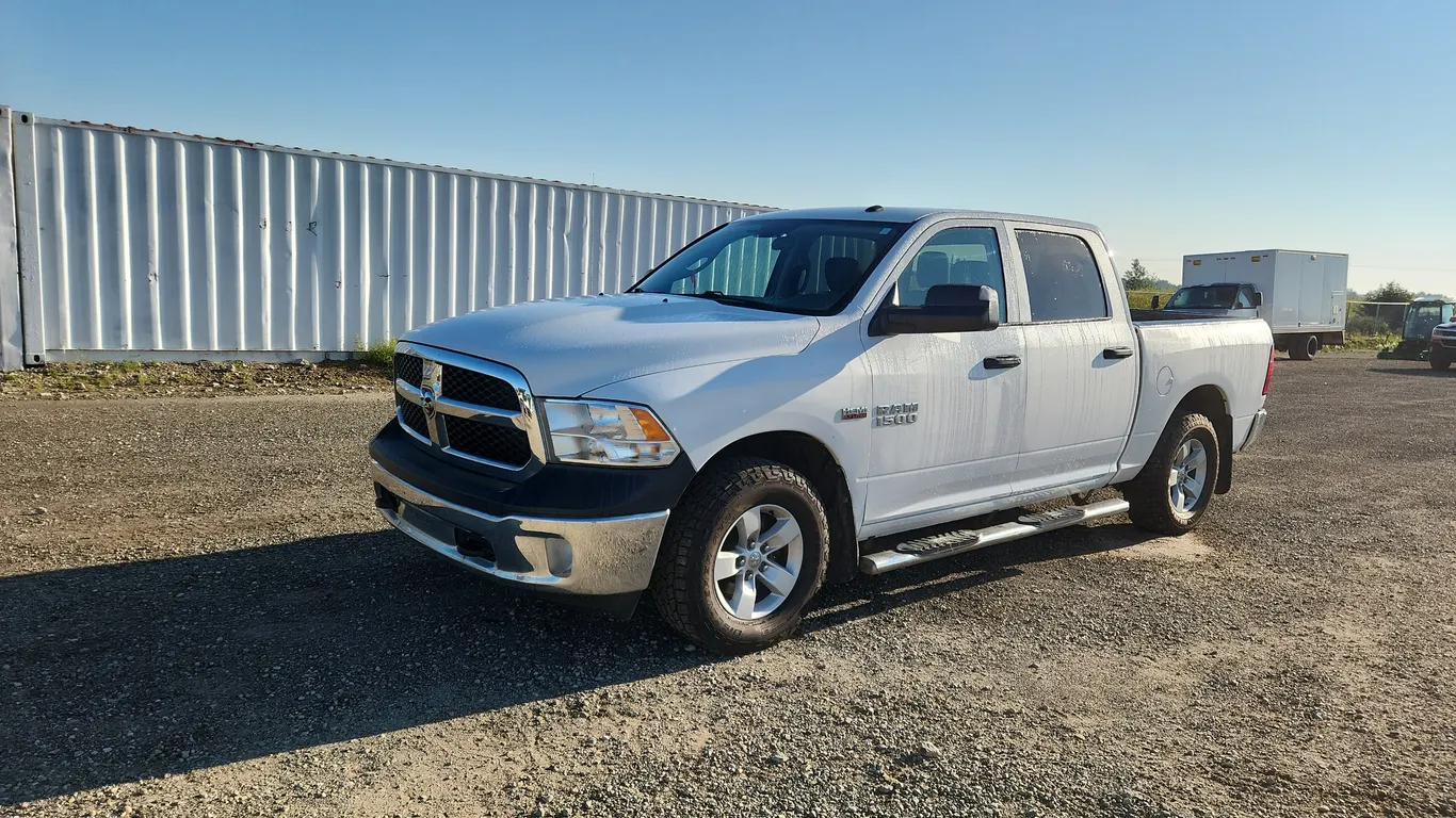2017 Ram 1500 4x4 4dr Crew Cab 5.5 ft. SB