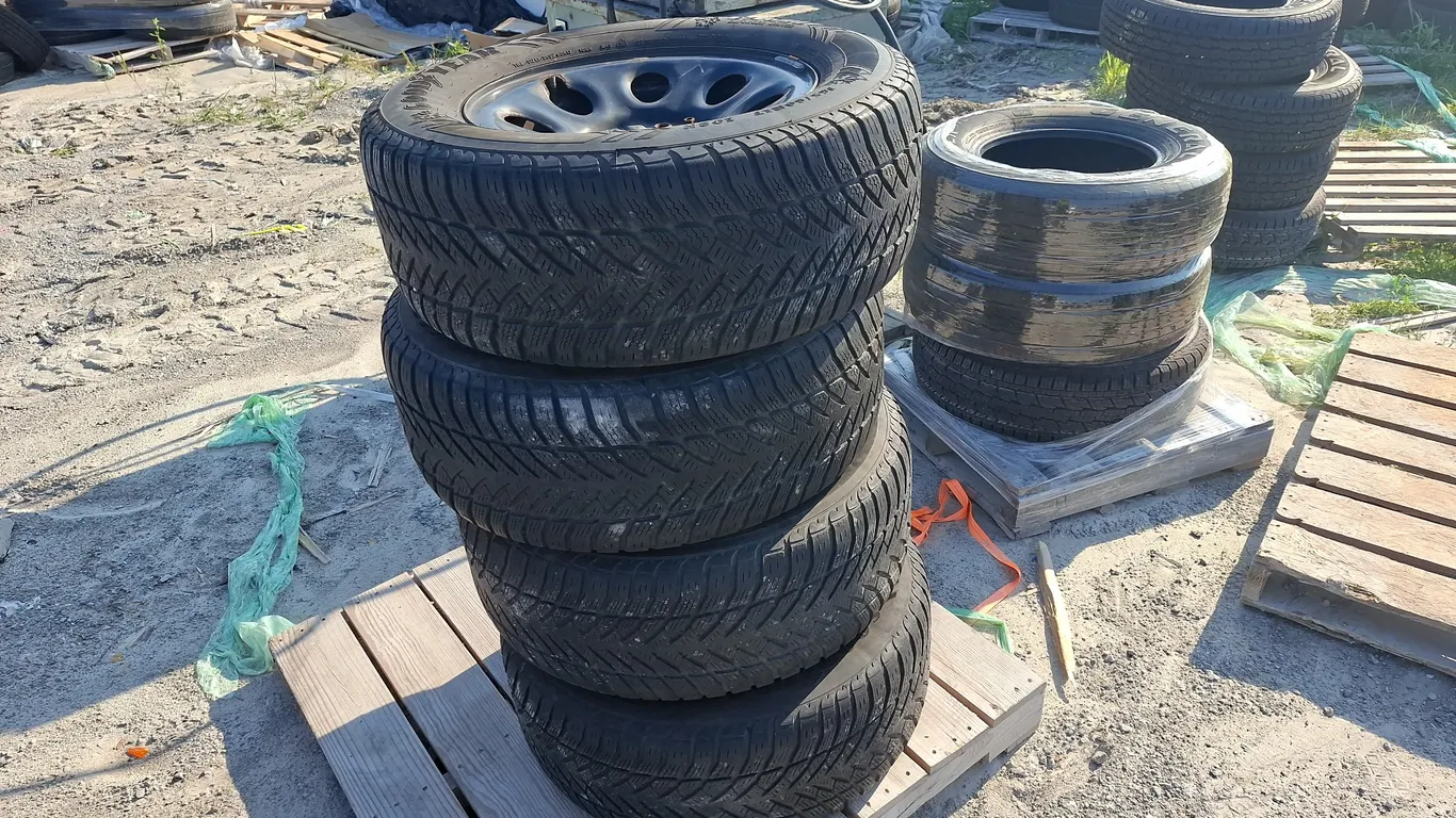 Set of 4 Goodyear Eagle Enforcer 265/60R17 Winter Tires (On Steel Rims)
