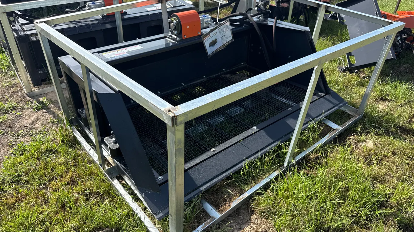 UNUSED 2026 WOLVERINE SB-12-72W 72 INCH SCREENING BUCKET