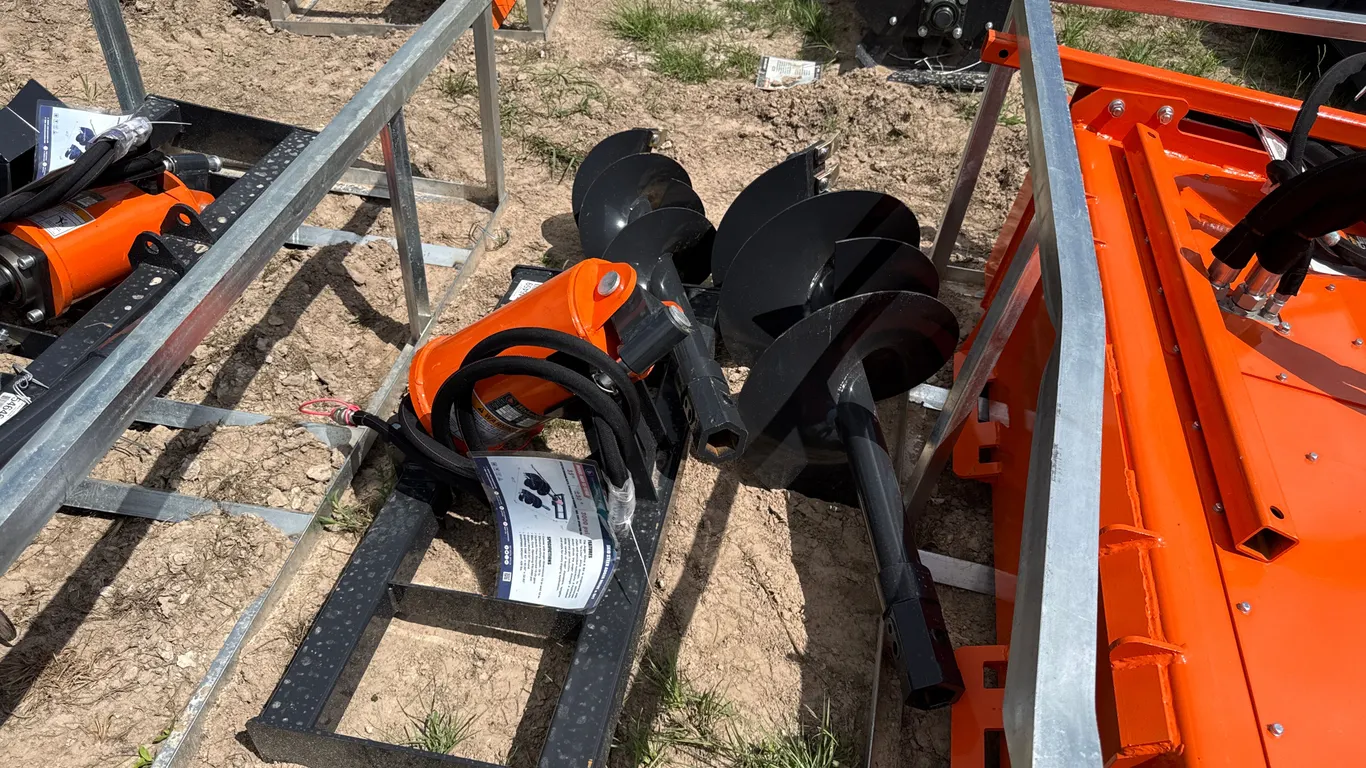 UNUSED 2026 WOLVERINE ADB-13-1218R AUGER DRIVE AND BITS