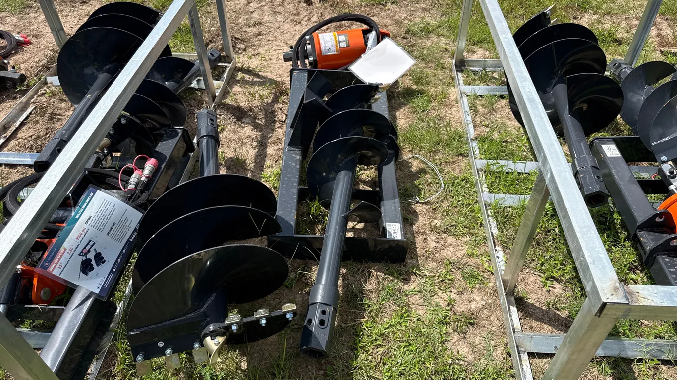 UNUSED 2026 WOLVERINE ADB-13-1218R AUGER DRIVE AND BITS