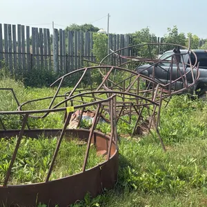 OFFSITE - 2-3 Broken bale Feeders