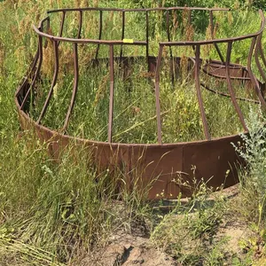 OFFSITE - Bale feeder
