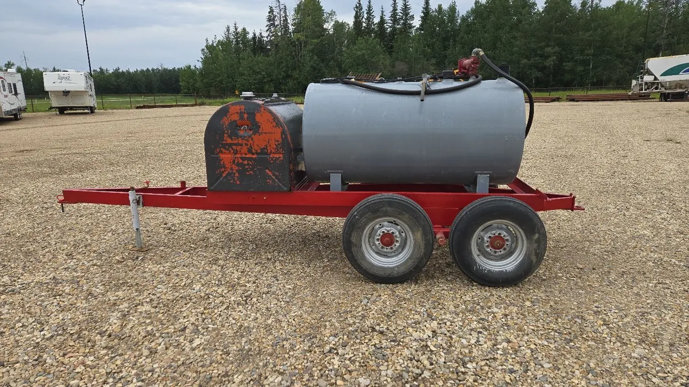 Fuel Tank Trailer with Toolbox 1200 Liters Capacity