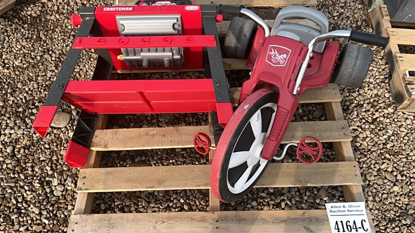 LITTLE TIKES CRAFTSMAN WORK TABLE, RADIO FLYER KIDS TRICYCLE