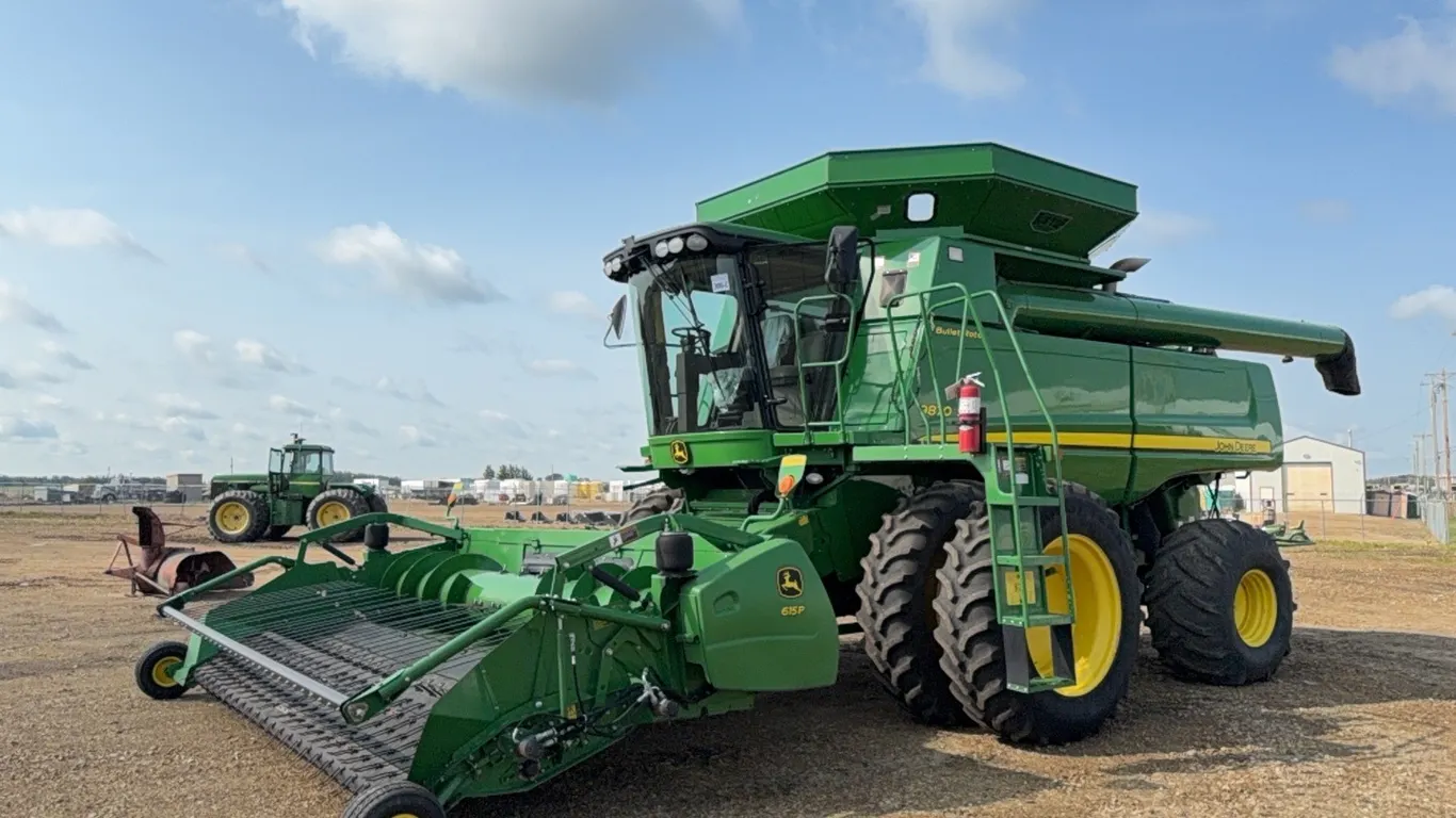 JD 9870 SP COMBINE - s/n H098705730836 w/ JD 615P BELT PICK-UP s/n 1H00615PPB0741175