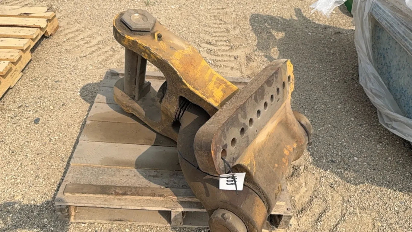 ID 4368 John Deere Direct Mount Scraper Hitch