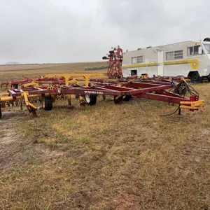1983 Versatile 5600 V-Blade