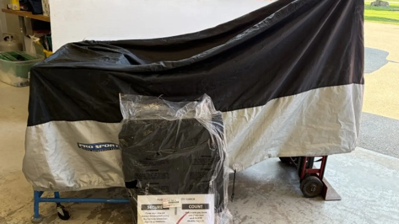 NEW Toyota Floor Mats & Motorcycle/Scooter Cover