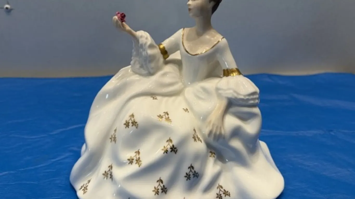Royal Doulton Figurine