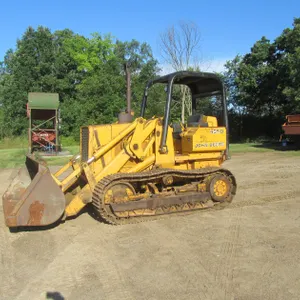 1985 John Deere 455D Loader