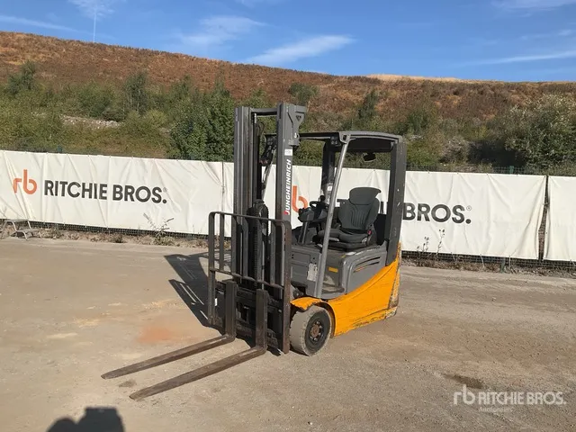 2018 Jungheinrich EFG216K 1600 kg 3 Wheel Electric Forklift