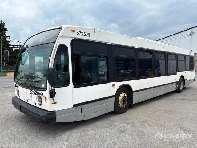 2007 Novabus LFS 4x2 41-Seat Transit Bus